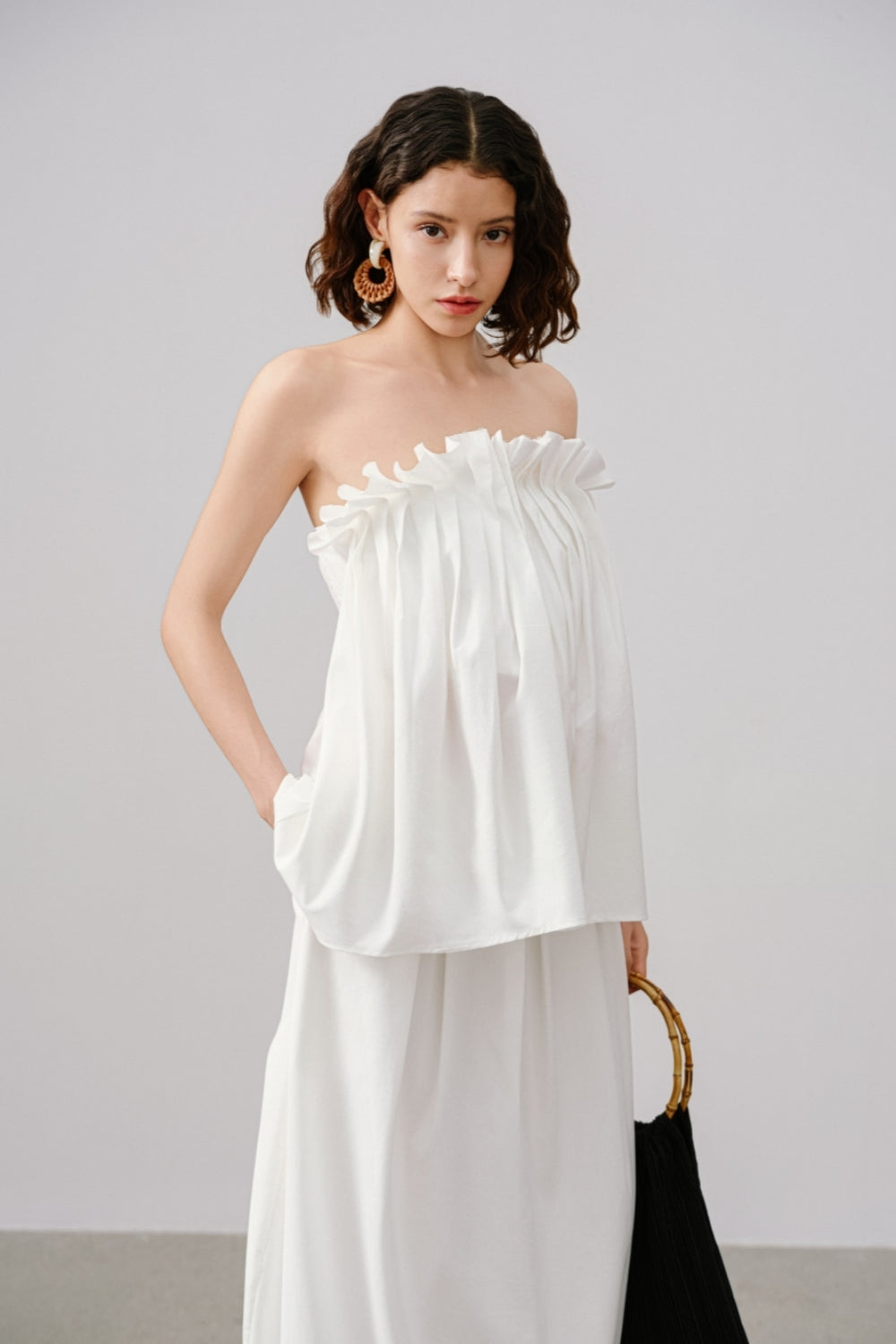 Elegantne volditud bandeau-top – pehme TENCEL™ ja linase segu, kerge ja hingav, ideaalne suveks