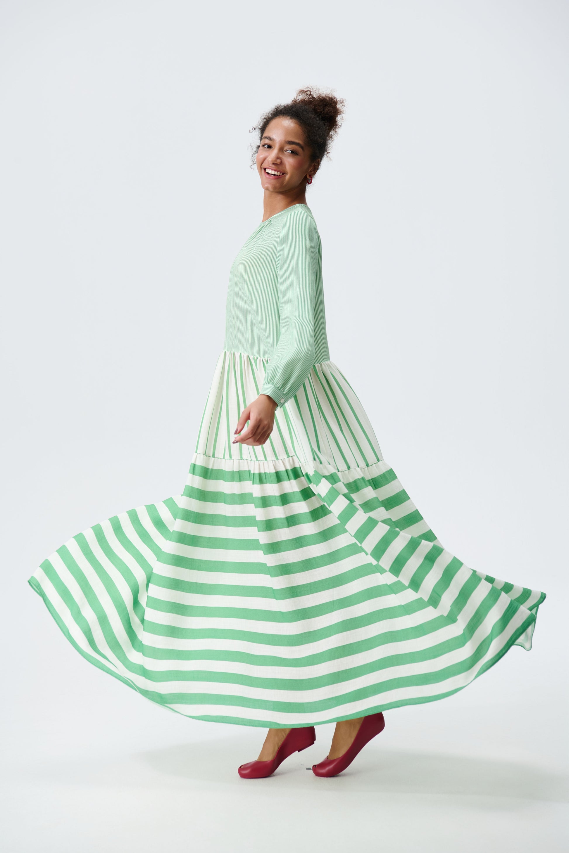 Striped Maxi Dress: Perfect Blend of Style & Comfort – Coeur Douce Striped Maxi Dress: Perfect Blend of Style & Comfort – Coeur Douce