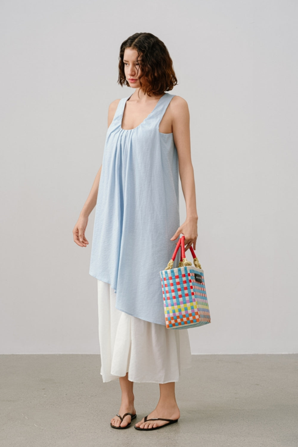 Fließendes Stufenkleid – Elegantes Design aus hochwertiger Viskose, Nylon und Baumwollmischung für mühelosen Sommer-Chic